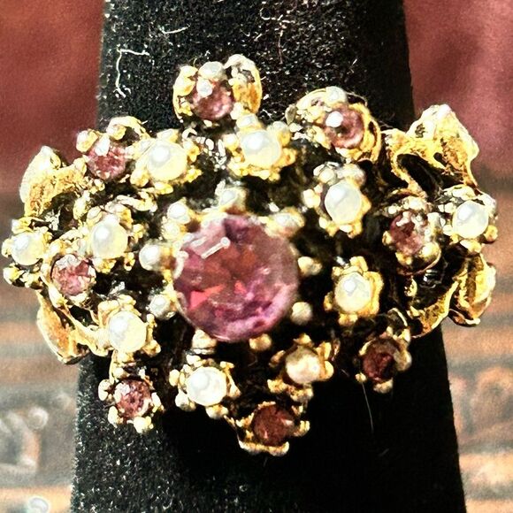 Vintage Ornate Rhinestone Faux Pearl Costume Jewelry Ring - Picture 2 of 6